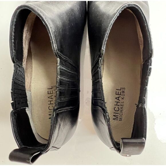 Michael Michael Kors black leather Shaw booties. Size 7.5. - Picture 7 of 8